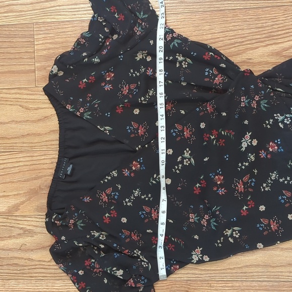 Sanctuary Dark Floral Wrap Blouse - Picture 3 of 4